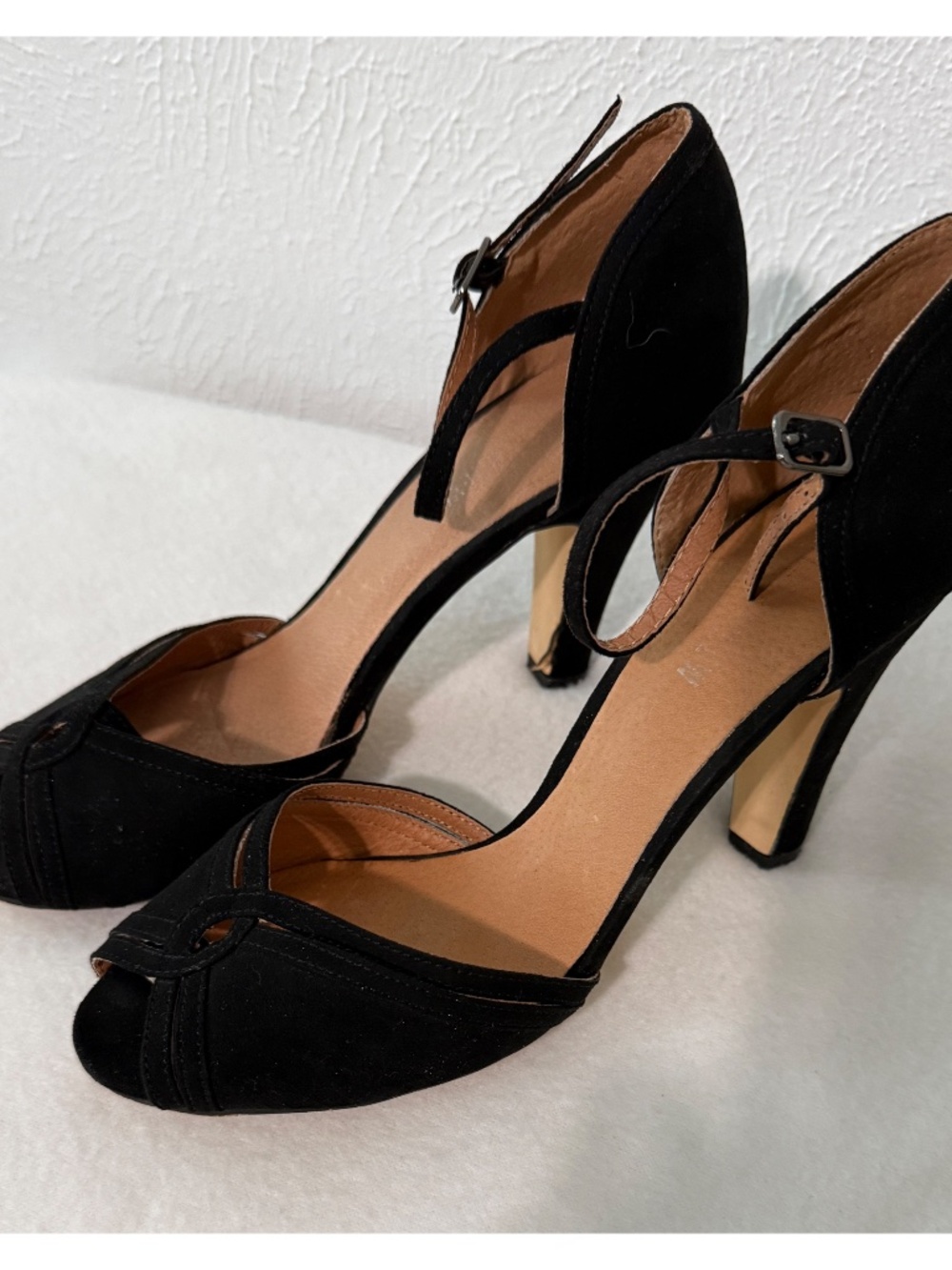 Chelsea Crew Lola Velvet Vintage Inspire Heels, 9